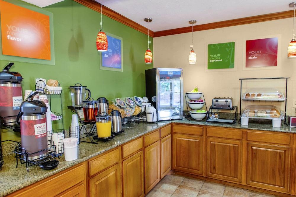 Quality Inn I-74 Batesville Ngoại thất bức ảnh