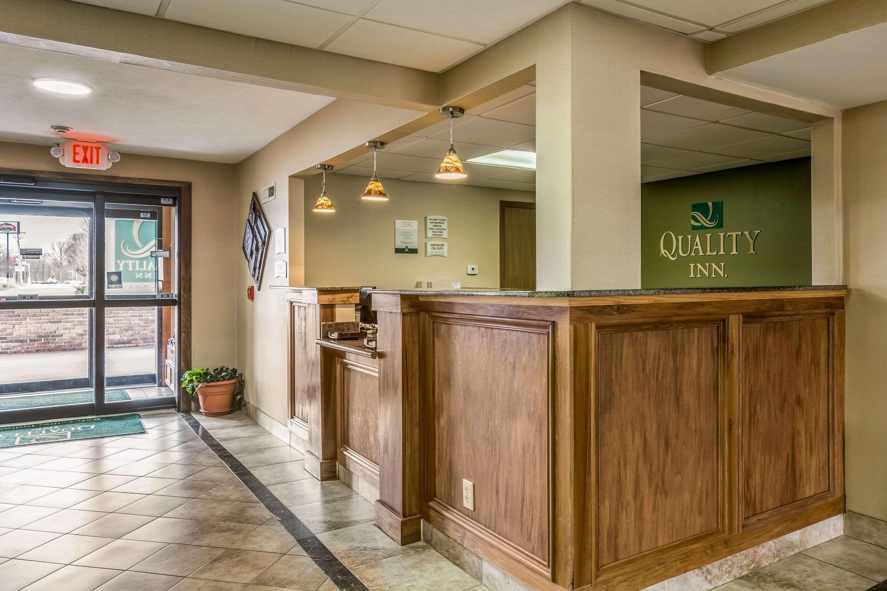 Quality Inn I-74 Batesville Ngoại thất bức ảnh
