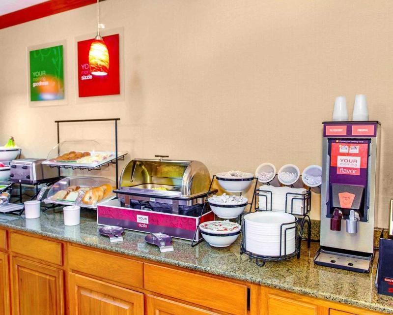 Quality Inn I-74 Batesville Ngoại thất bức ảnh