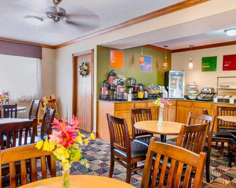 Quality Inn I-74 Batesville Ngoại thất bức ảnh