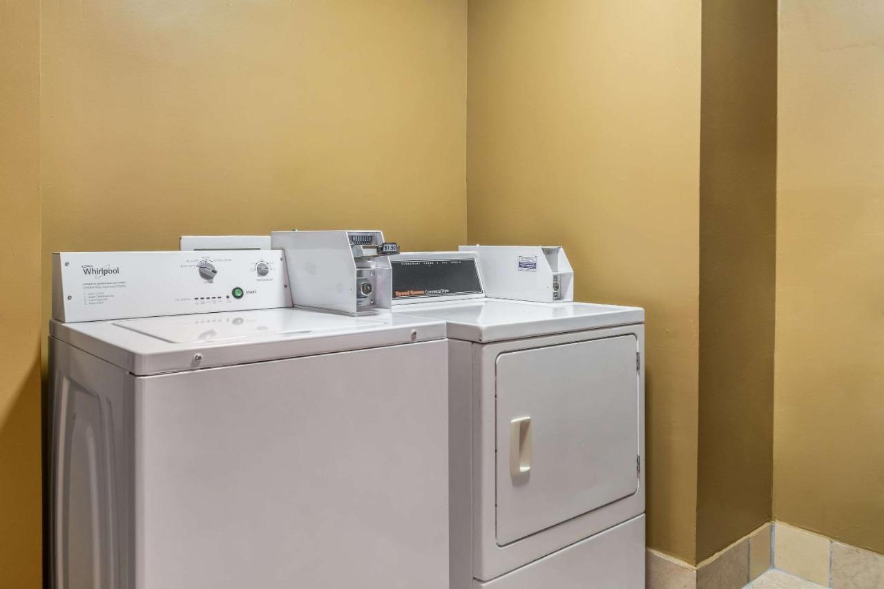 Quality Inn I-74 Batesville Ngoại thất bức ảnh