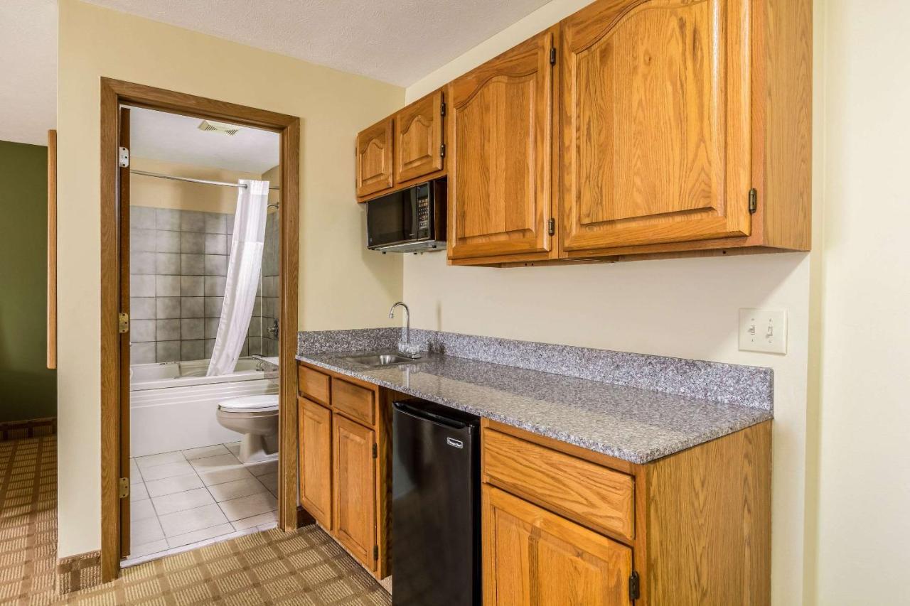 Quality Inn I-74 Batesville Ngoại thất bức ảnh