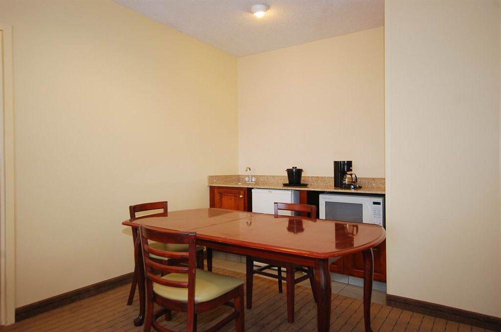 Quality Inn I-74 Batesville Ngoại thất bức ảnh
